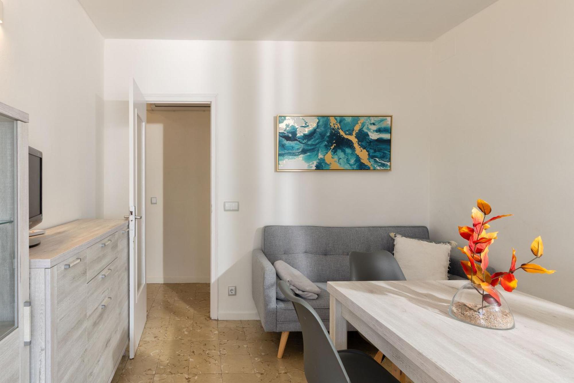Apartament3 Garbí Apartamento *