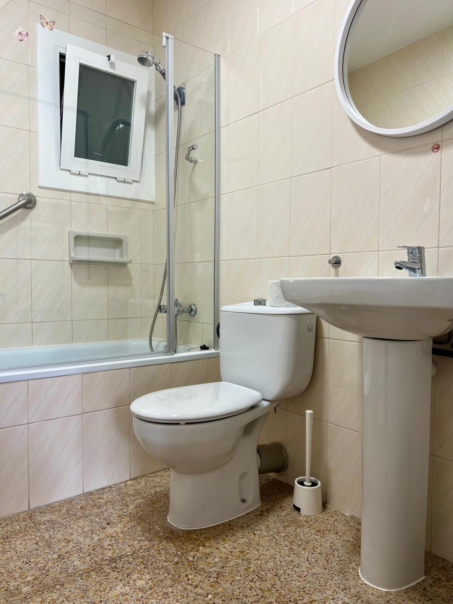 Escondite Con Terraza Compartida En La Azotea Pensión