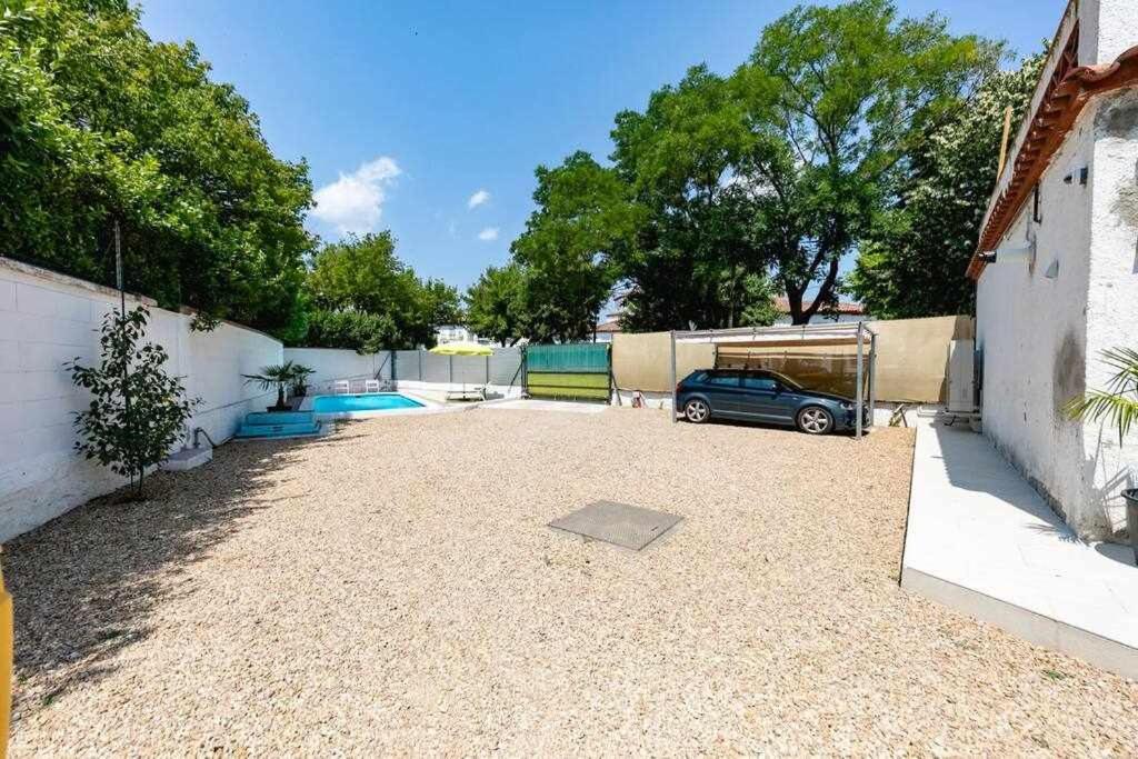 Newly Renovated W Pool & Bikeparking Gerona