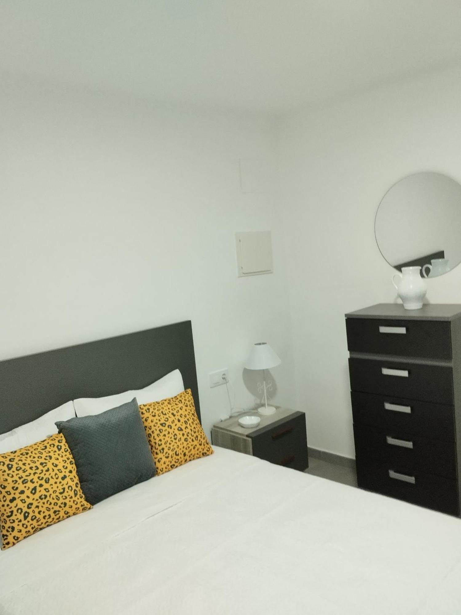 Moxo, 2 Bedrooms * Ampuriabrava