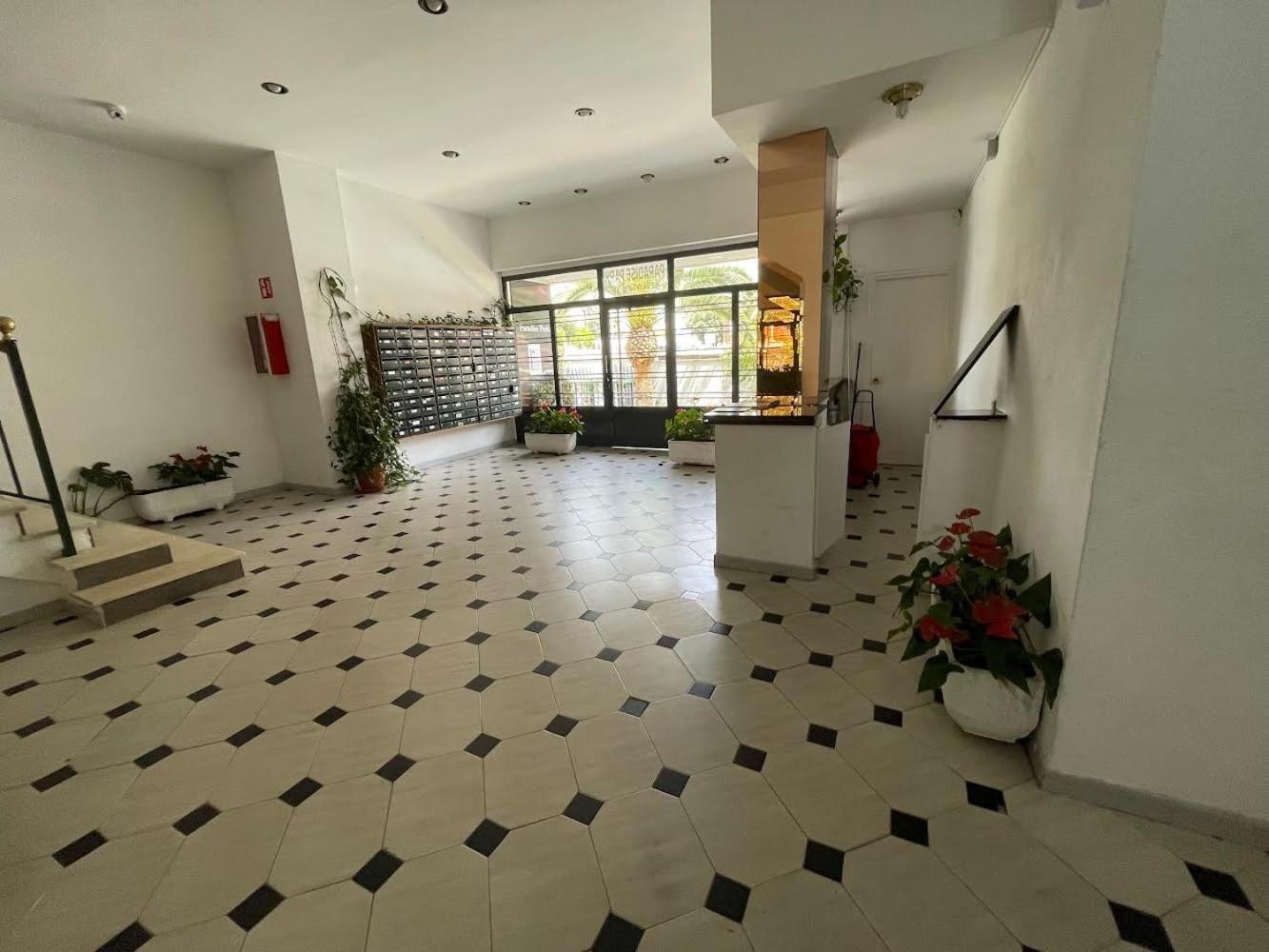 Piso Reformado Con Terraza, Piscina, 3 Minutos De Playa De Fenals Apartment Lloret de Mar