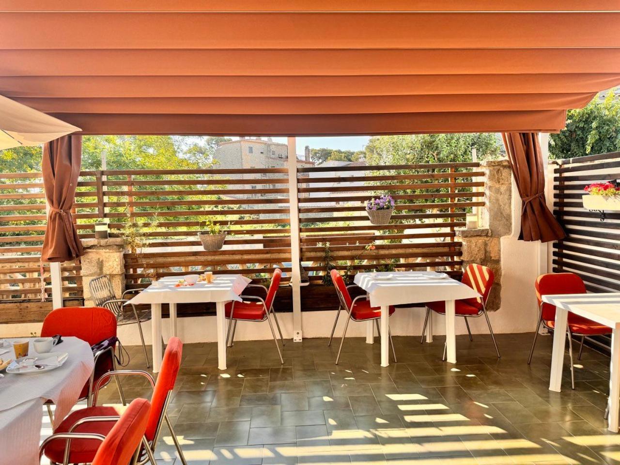 Hotel Pensió Solivent *