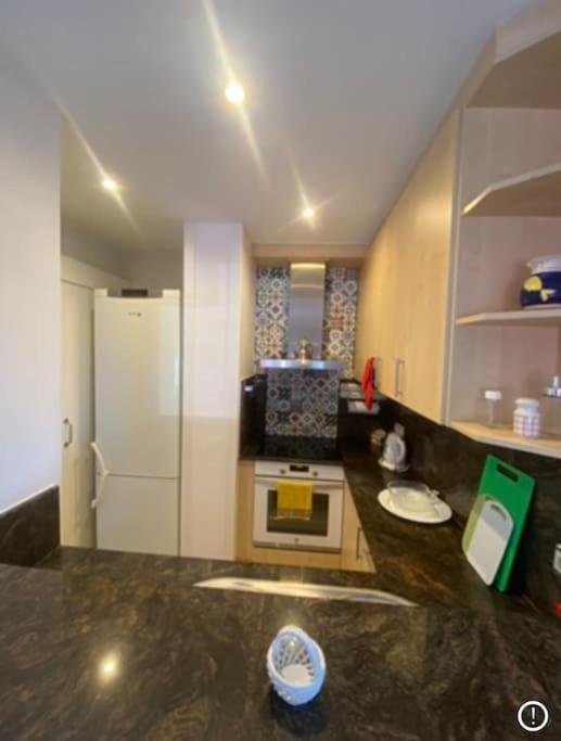 Apartamento Atico Con Terraza Enorme