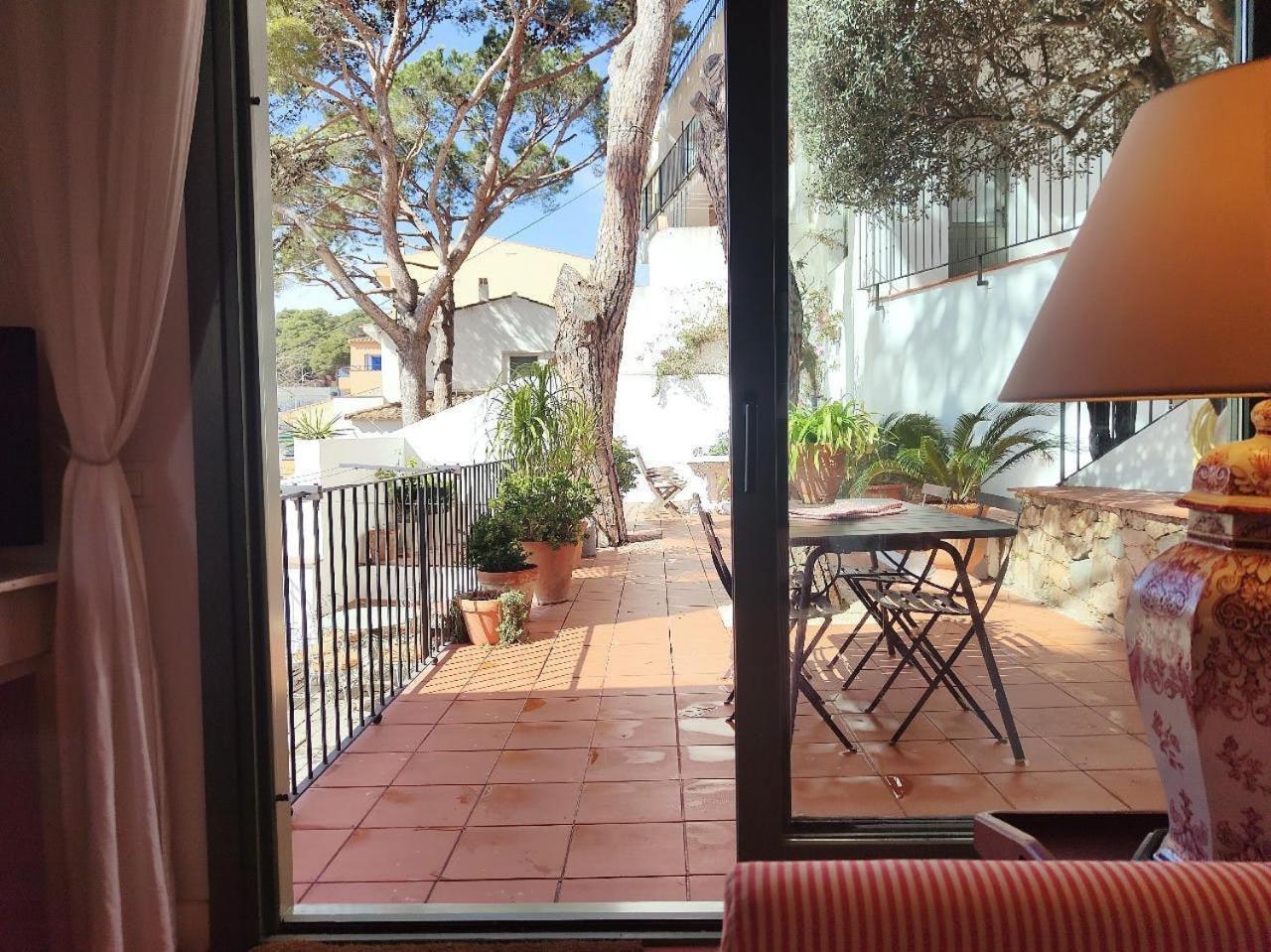 T2 - Sunny Duplex With Garden 50m From Apartamento Tamariu
