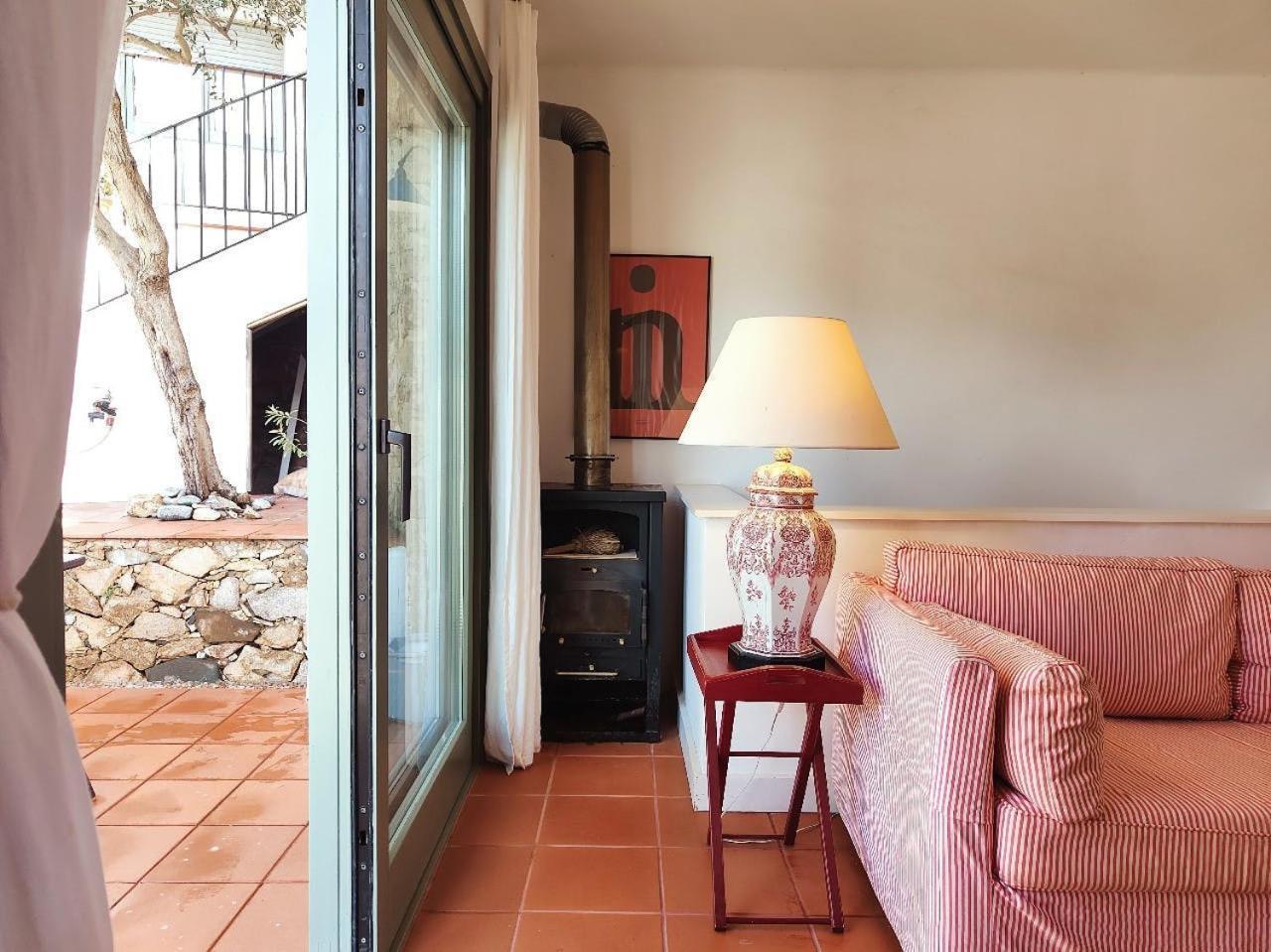 T2 - Sunny Duplex With Garden 50m From