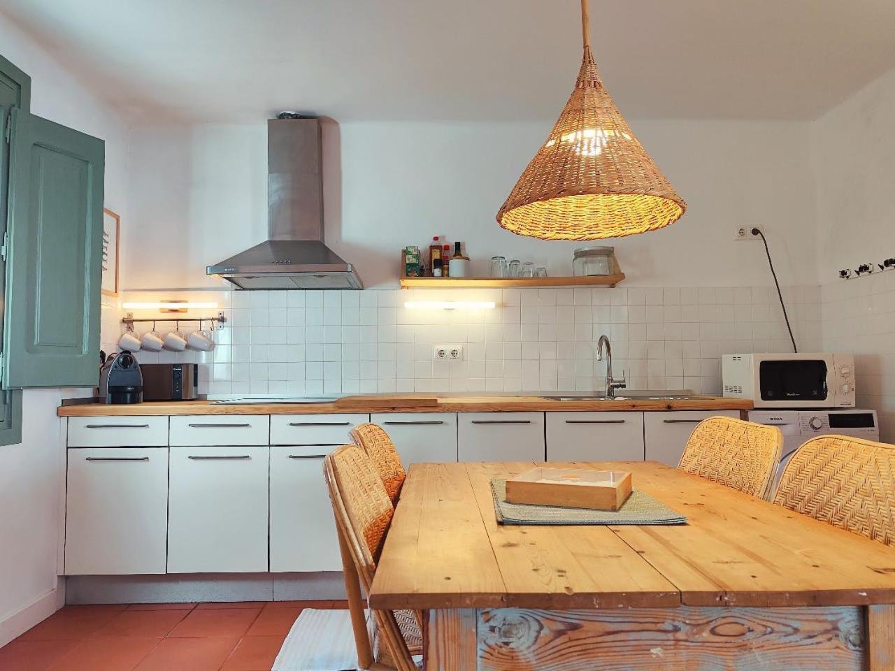 Apartamento T2 - Sunny Duplex With Garden 50m From *