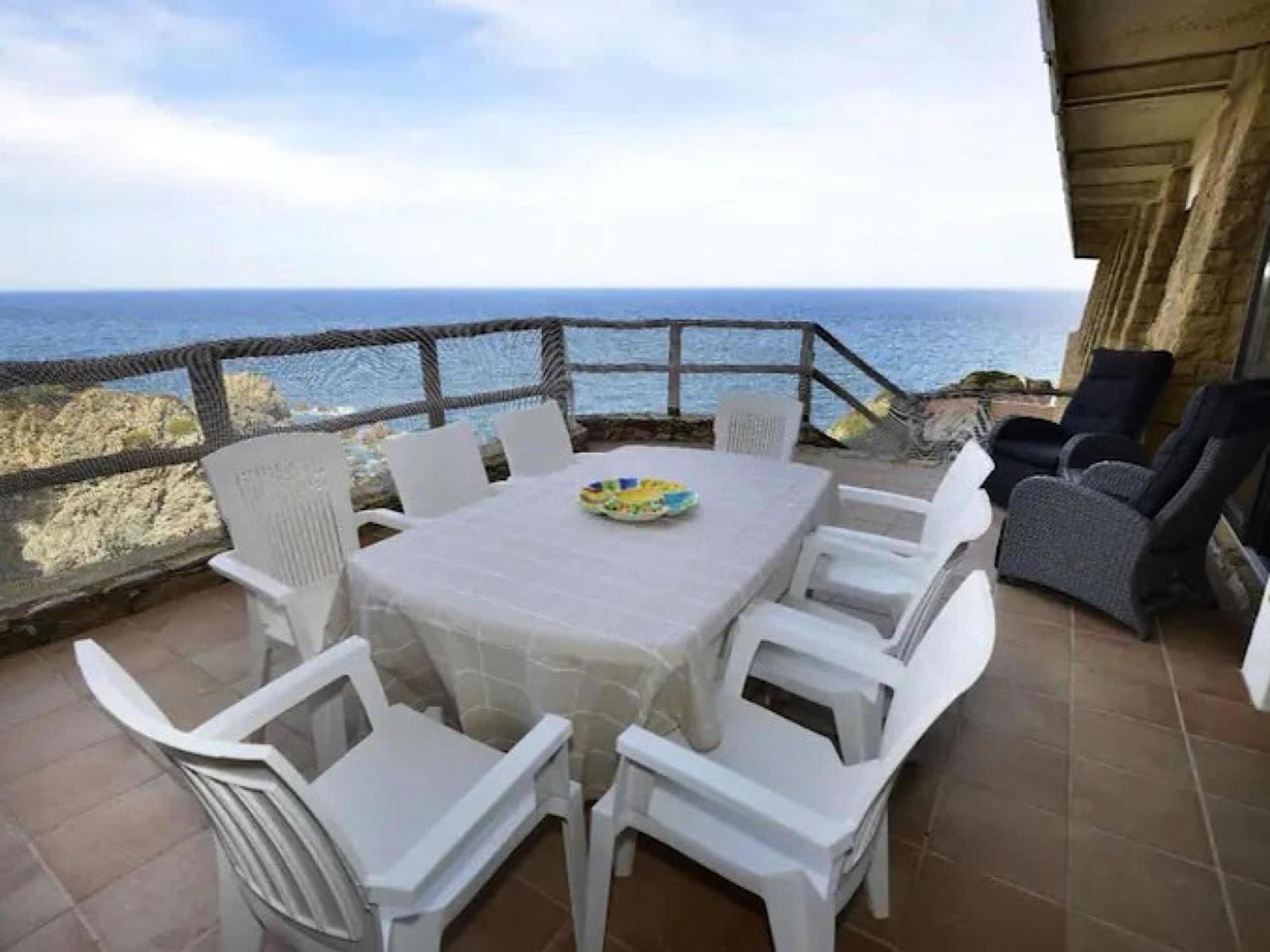 Apartment Css 197 *