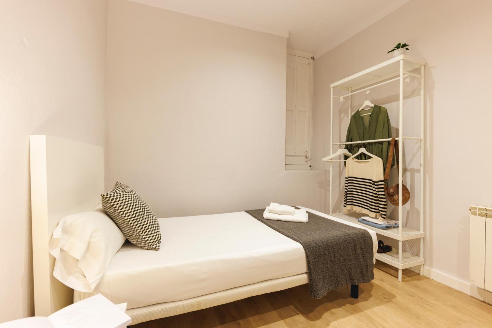 Mora 4 Apartamento *