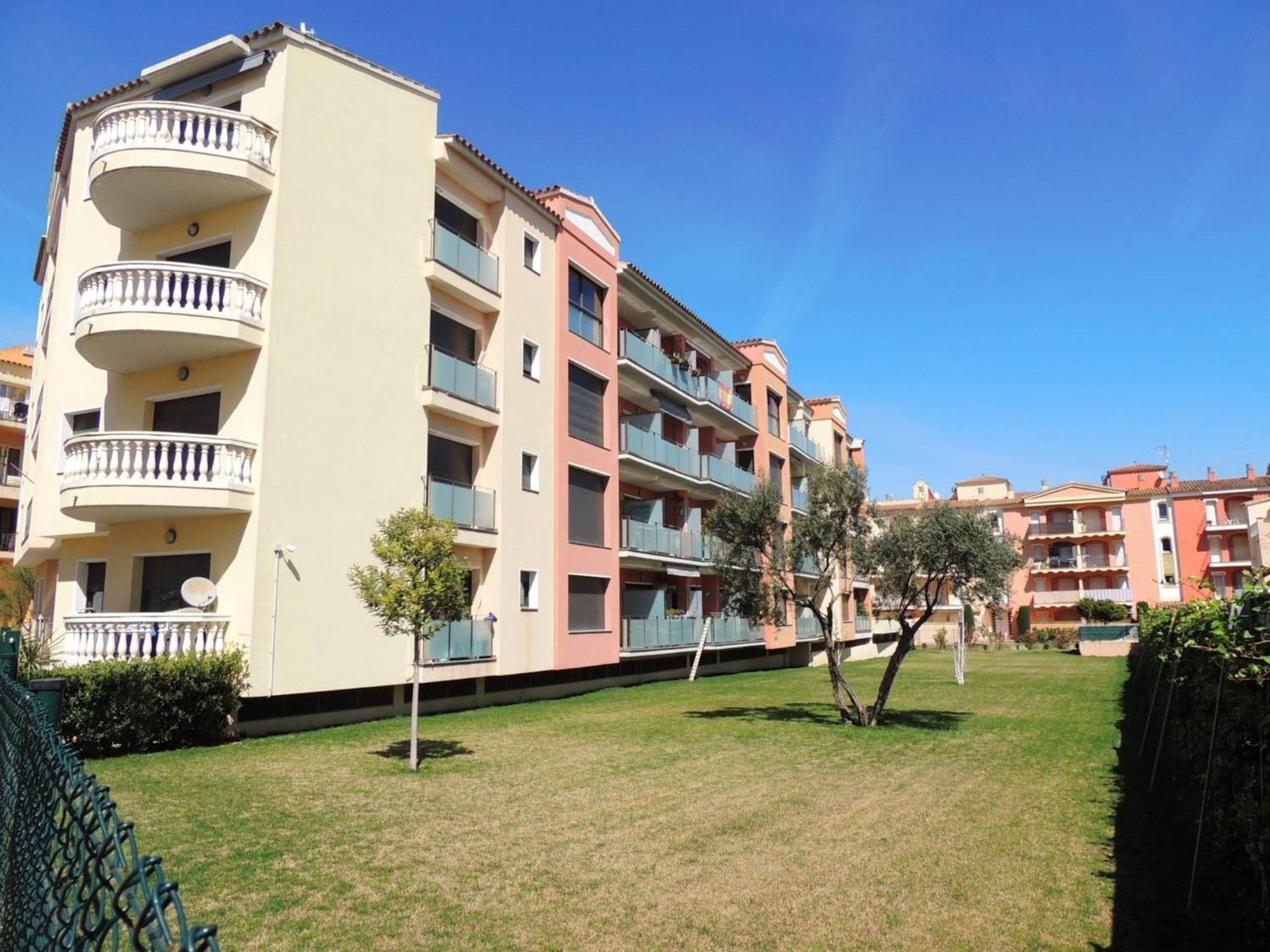 Pretty With Balcony Ampuriabrava
