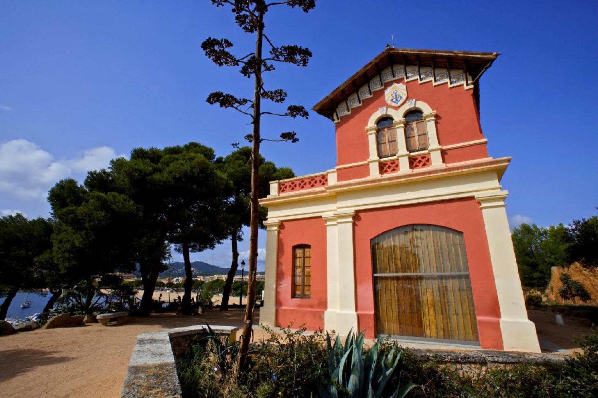 Lloguer30 El Far, Swimming Pool And Parking