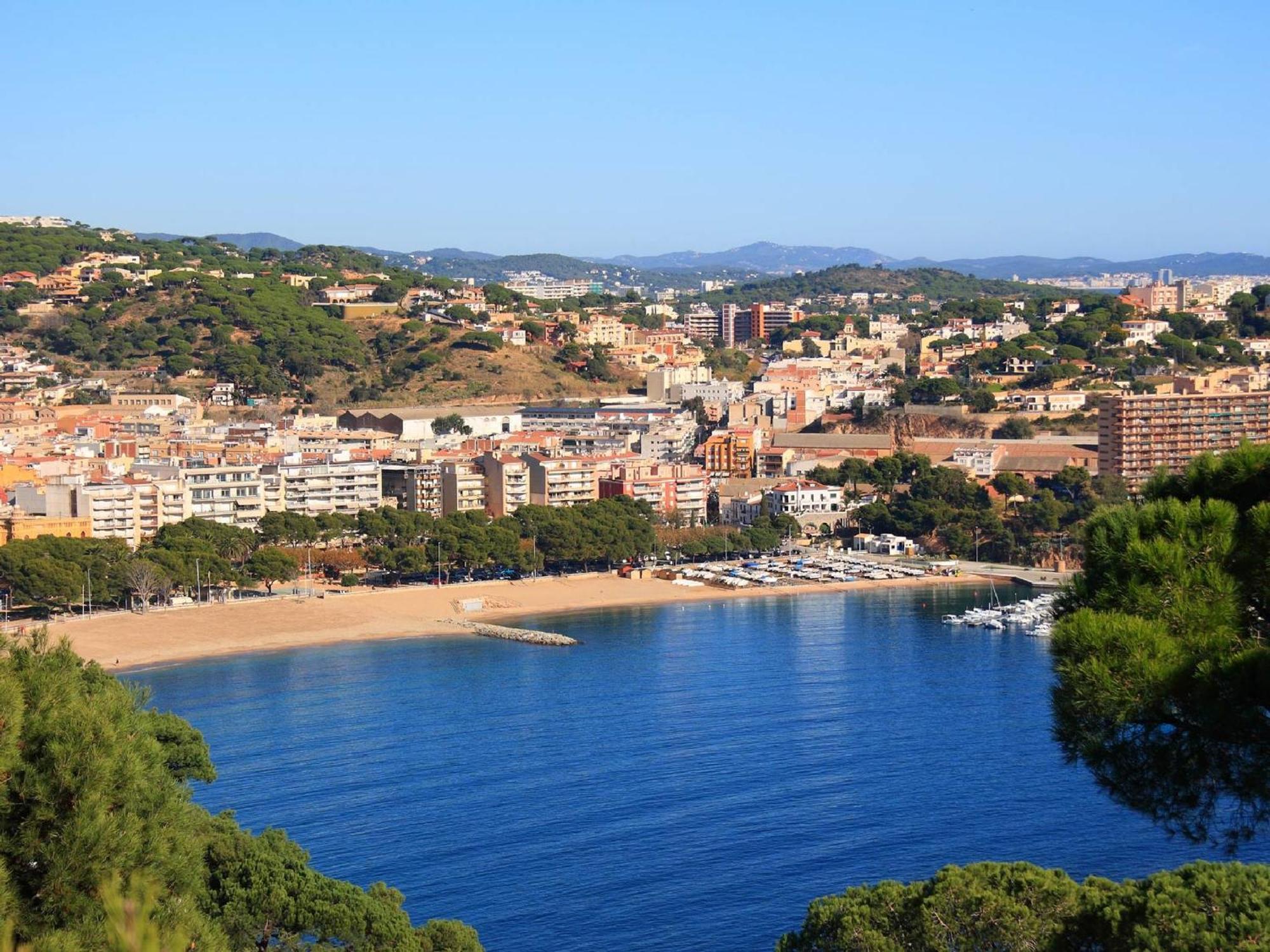 Apartamento Lloguer30 El Far, Swimming Pool And Parking