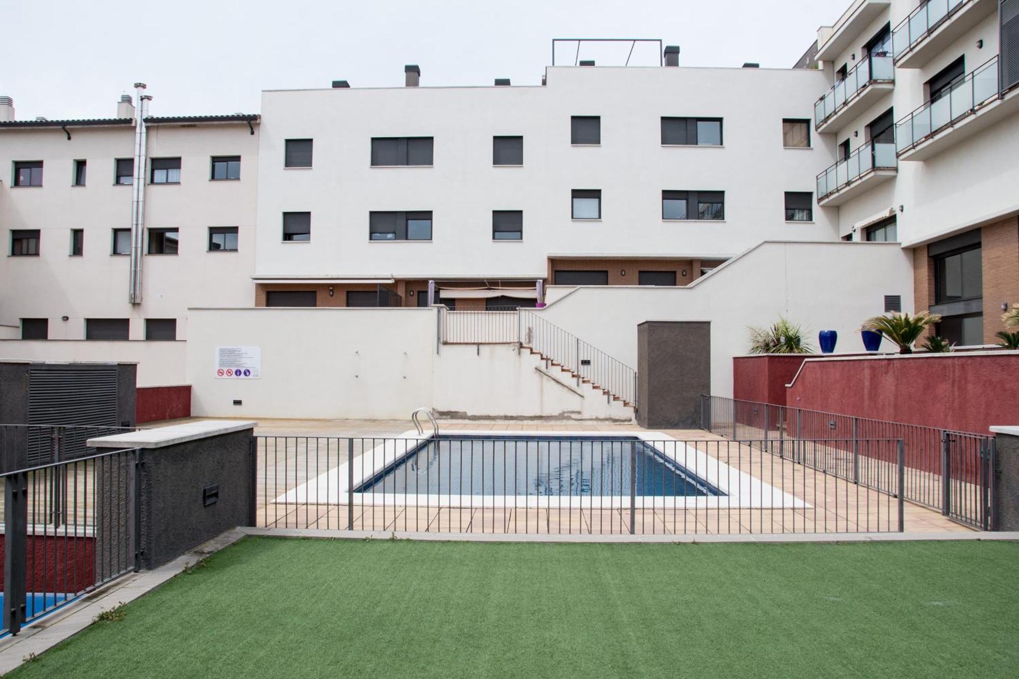 Lloguer30 El Far, Swimming Pool And Parking