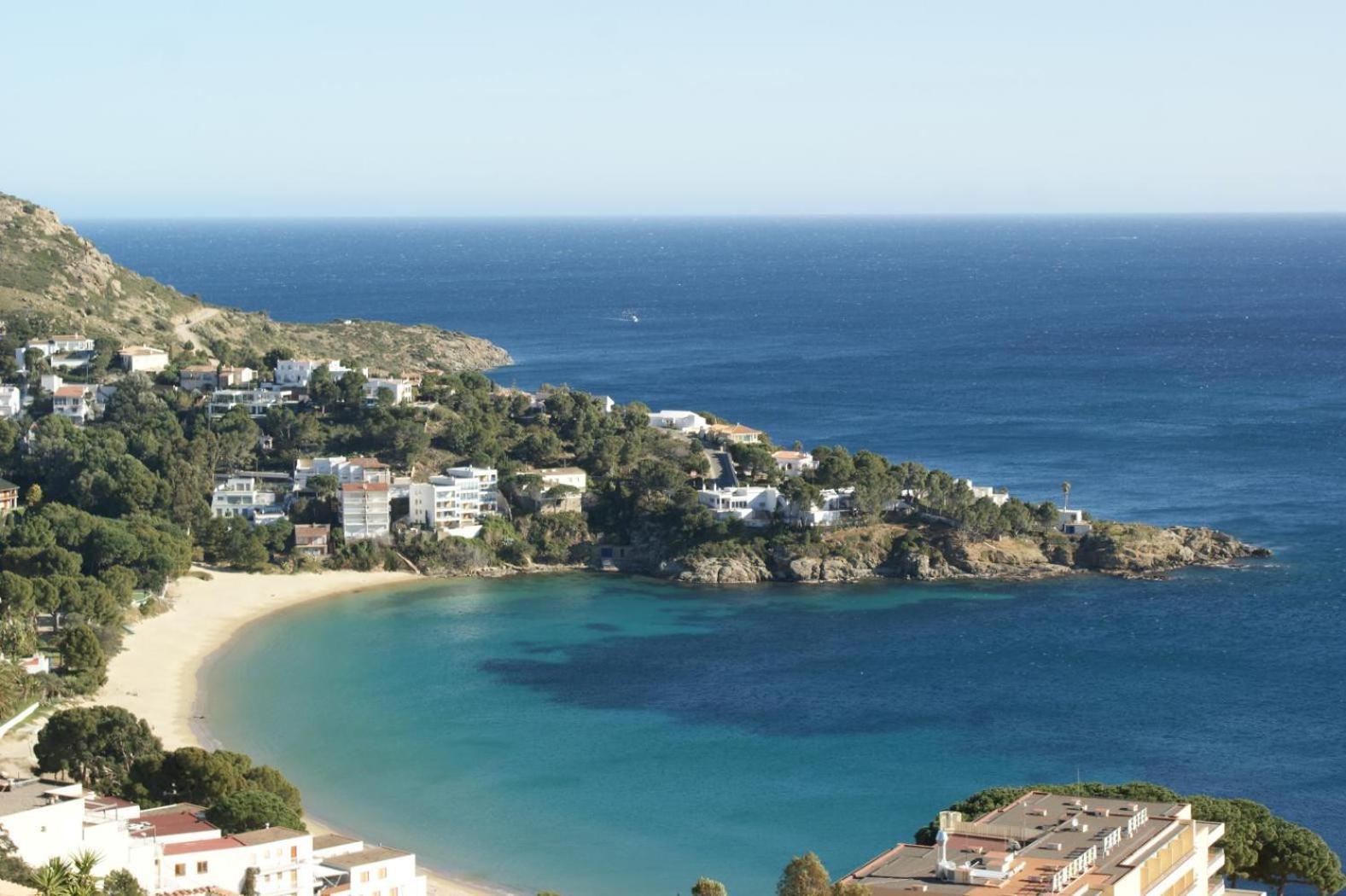 Preciosa Casa En Mas Fumats Con Piscina Y Bonitas Vistas Holiday home