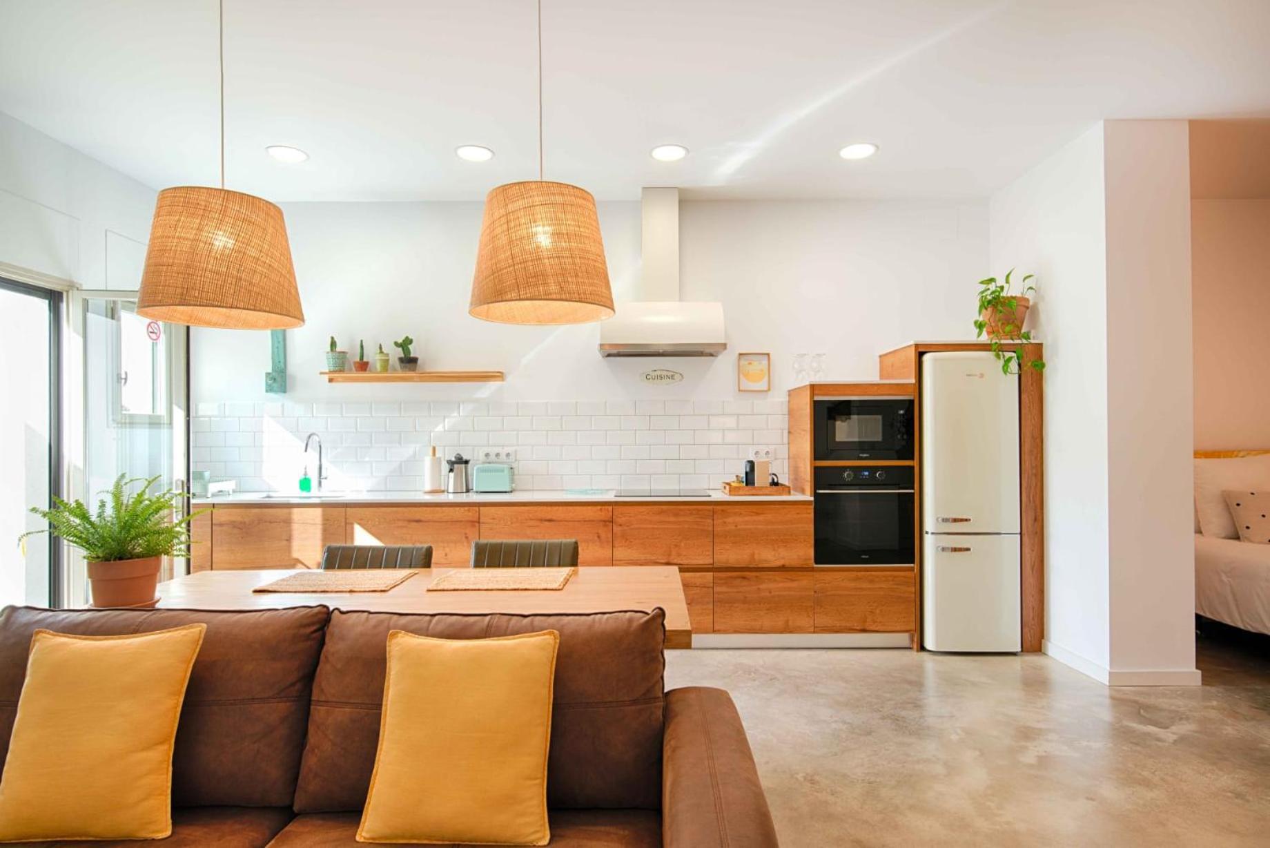 Loft Con Piscina Climatizada De Agua Salada Y Parking En El Centro De Figueres Figueres (Girona)