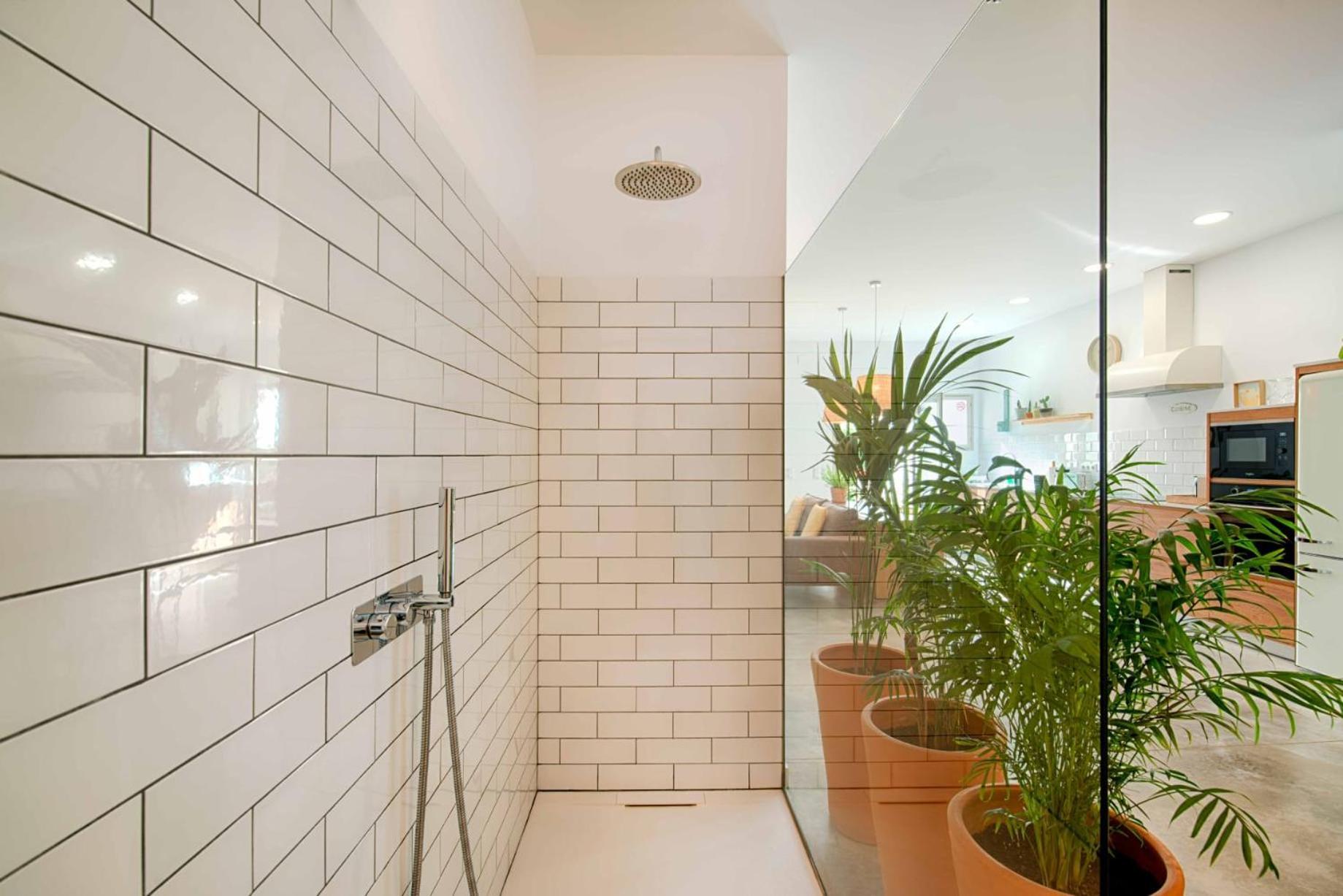 Loft Con Piscina Climatizada De Agua Salada Y Parking En El Centro De Figueres Apartment Figueres (Girona)