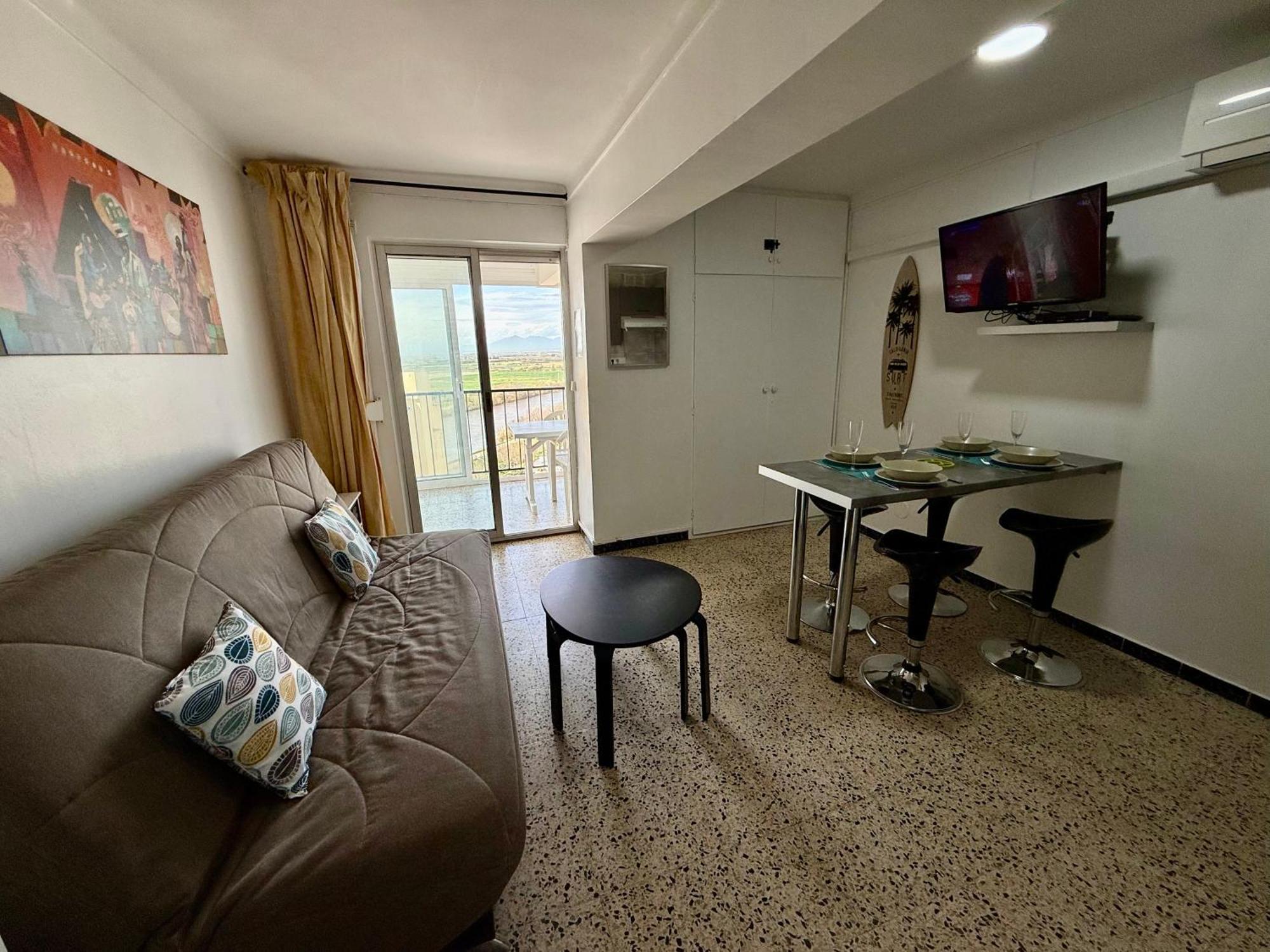 Awaydays - Karina - 1st Sea Line Apartamento Ampuriabrava