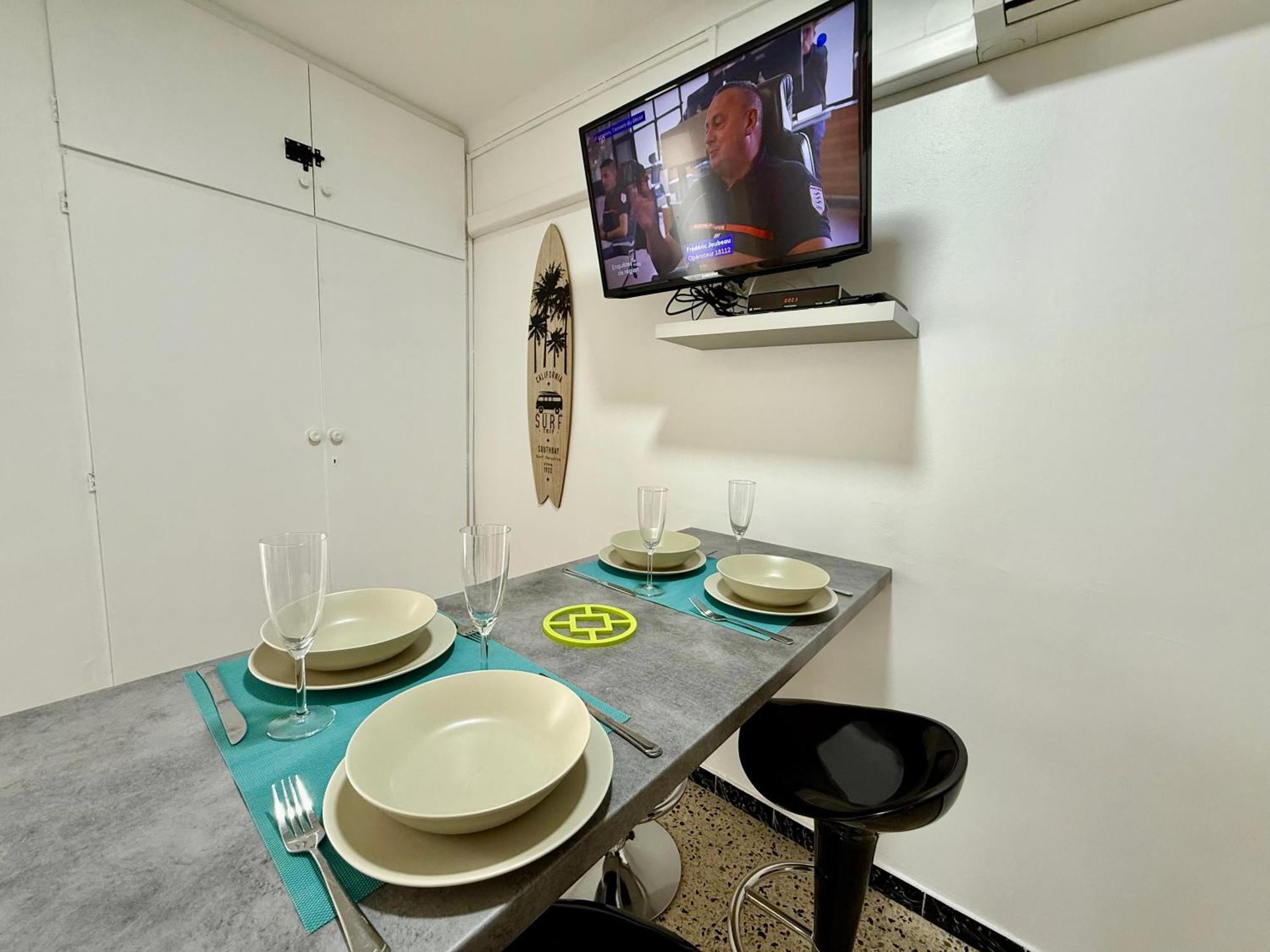 Awaydays - Karina - 1st Sea Line Apartamento Ampuriabrava