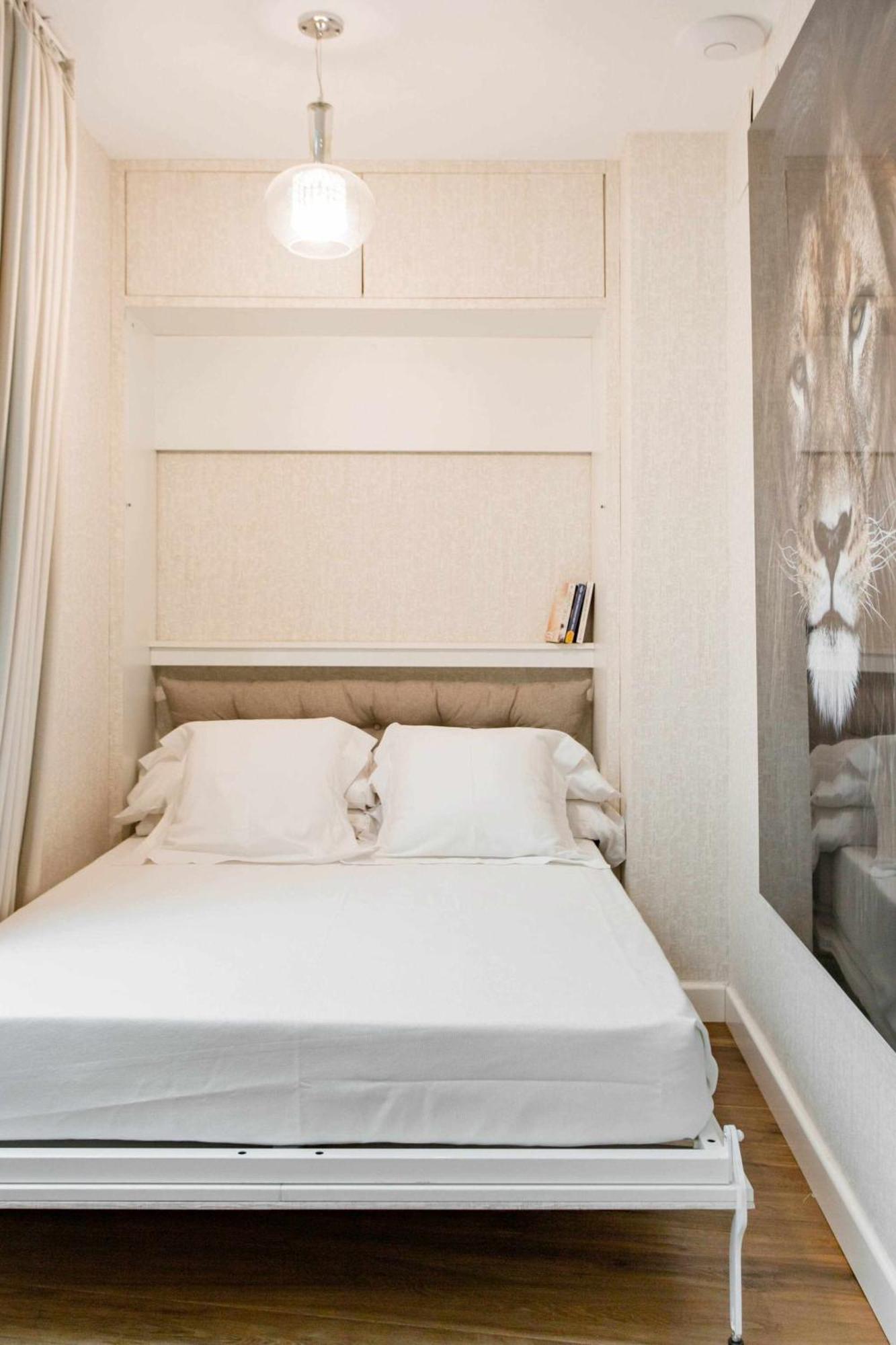 Apartment Revitalized In Historical Building Girona