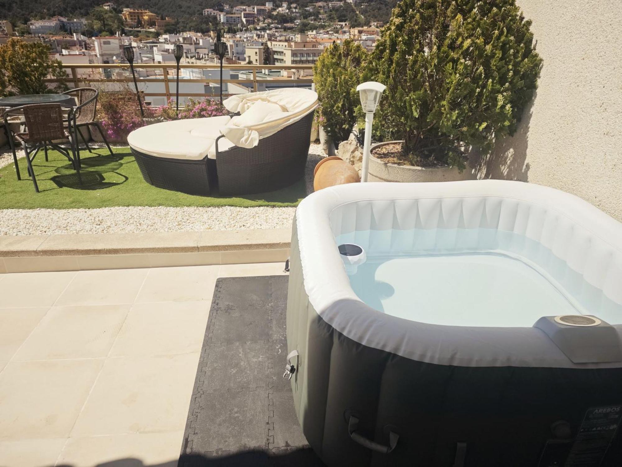 Apartamento Luna With Jacuzzi, 5mins Walking To The Beach, Sea And Castle View Big Terrace Tossa de Mar