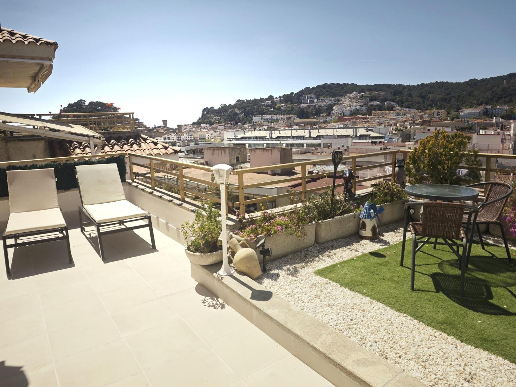 Luna With Jacuzzi, 5mins Walking To The Beach, Sea And Castle View Big Terrace Apartamento