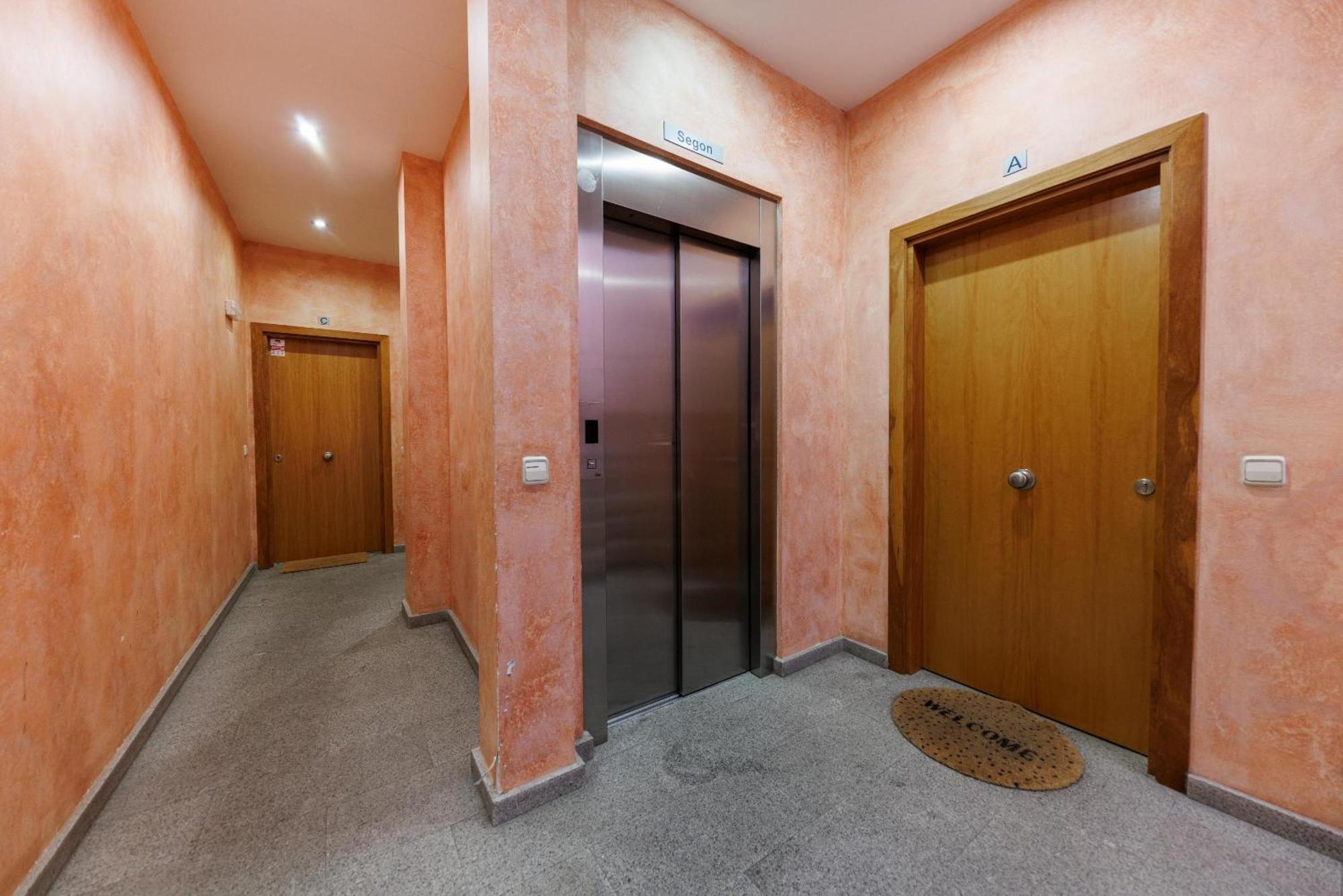 Apartamento Bravissimo Ferreries Velles, With 2 Bedrooms Gerona