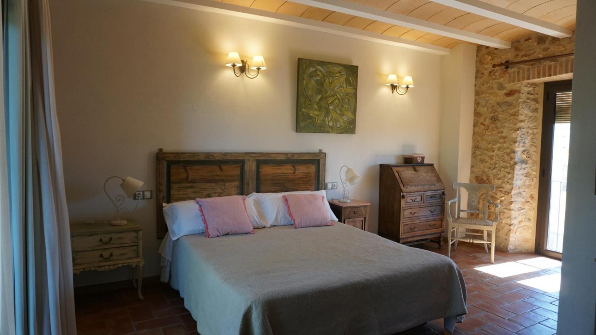 28 2* Torroella De Montgri