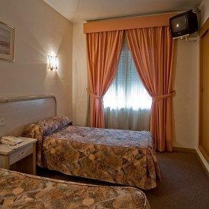 Hotel Vela 2*