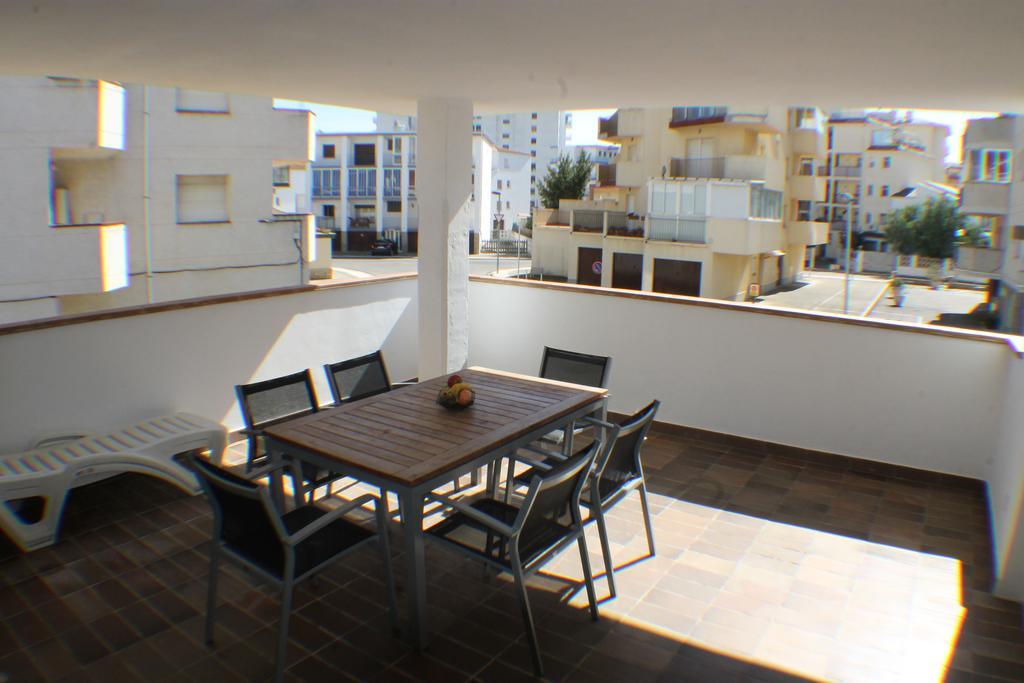 Apartment Agi Acacias