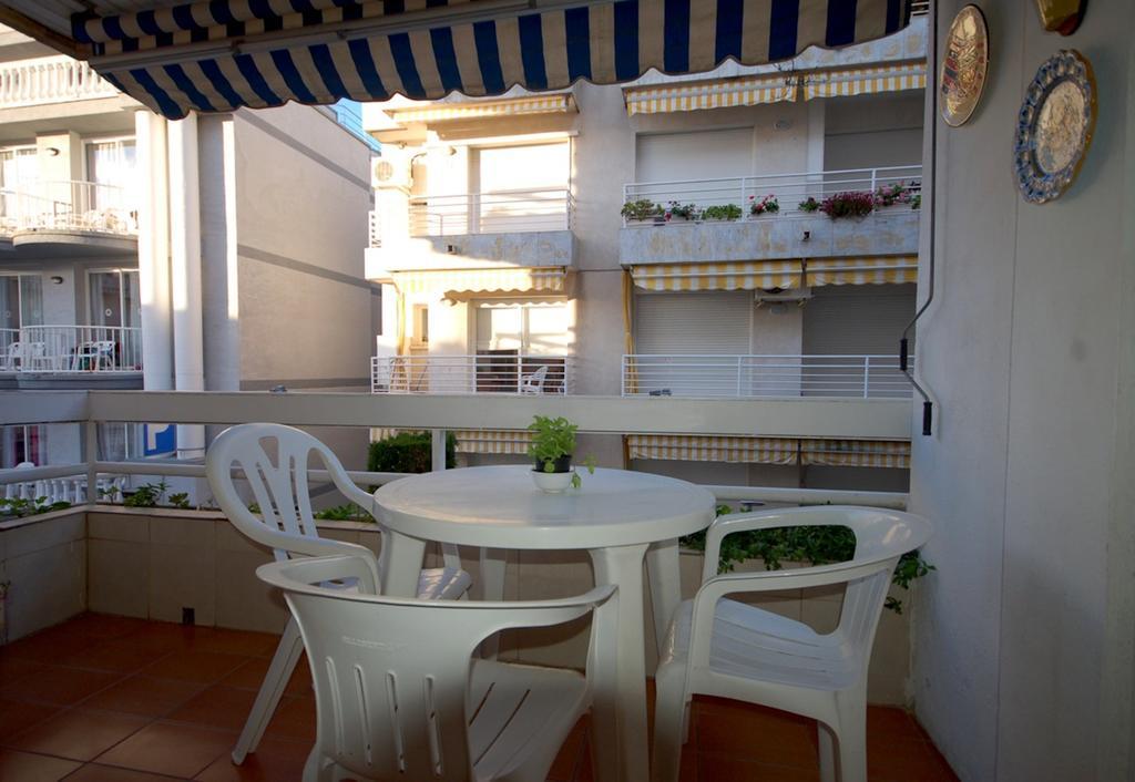 Lets Holidays Pool Terrace Tossa de Mar