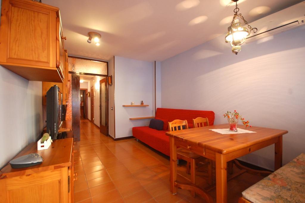 Lets Holidays Pool Terrace Apartamento