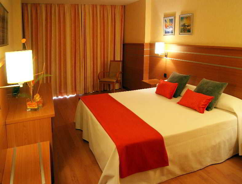 Hotel Beverly Park & 4*