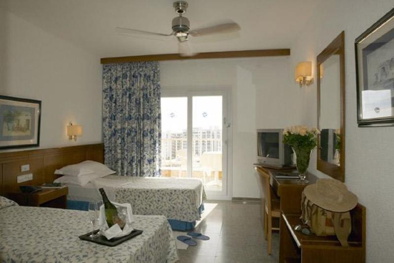 Prestige Sant Marc Hotel 4*