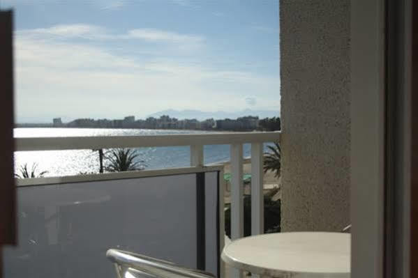 Hotel Vela Rosas