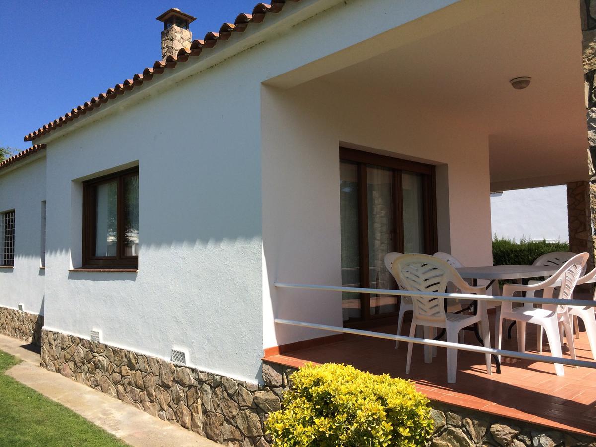 Maria, Terrace & Pool