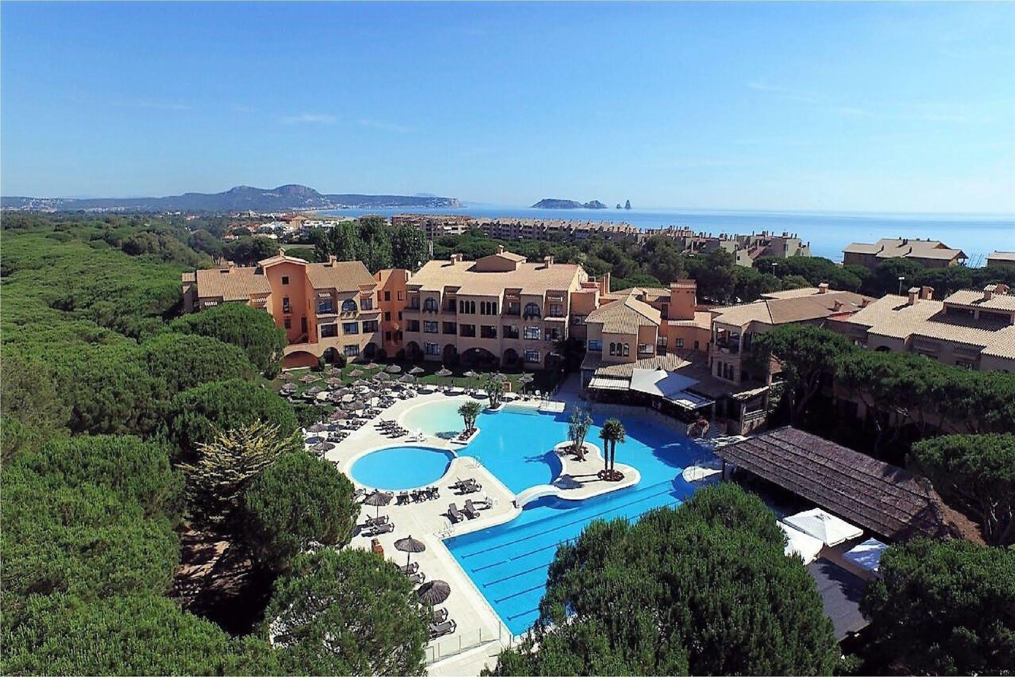 La Costa Golf & 4*