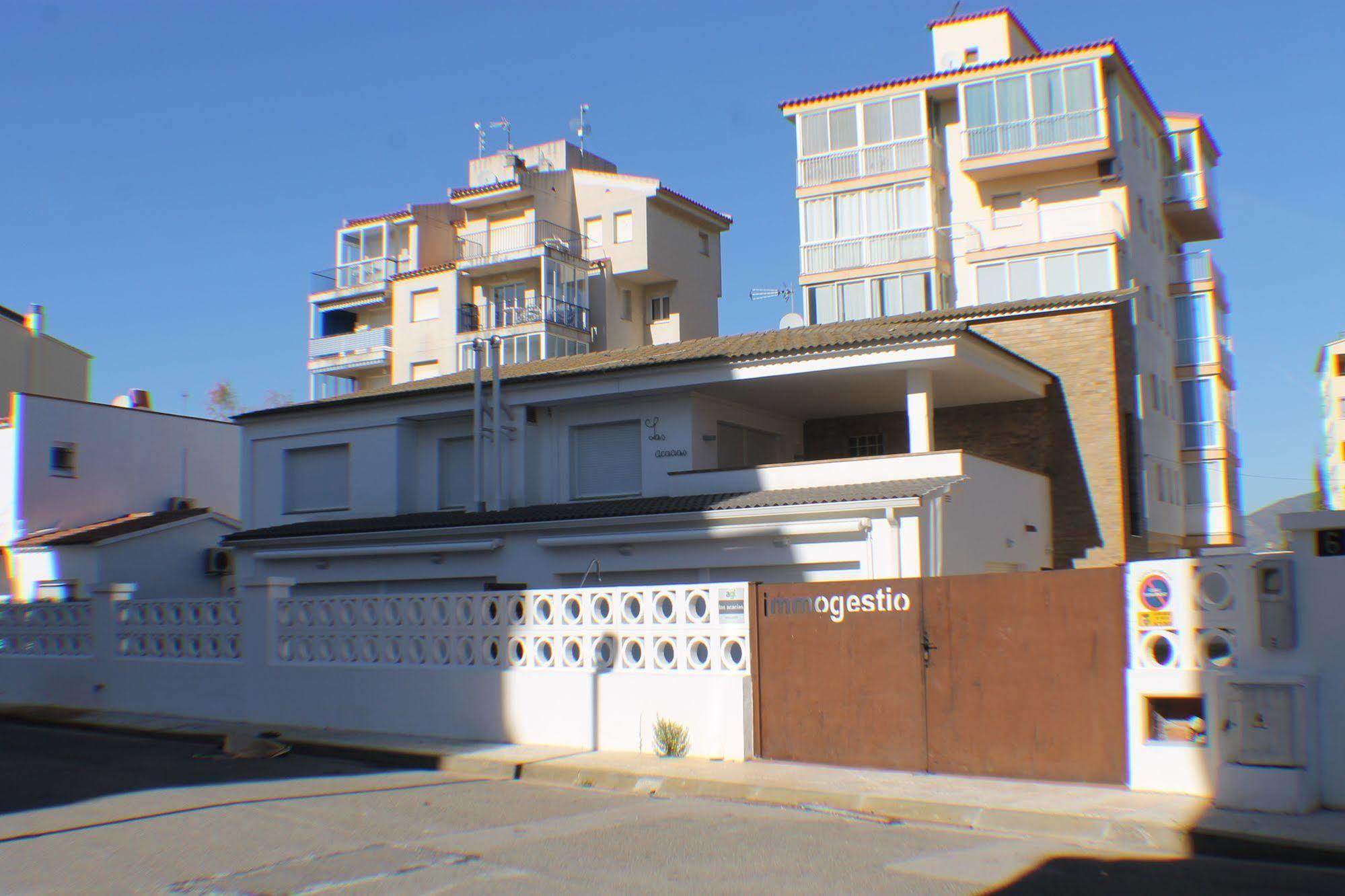 Apartment Agi Acacias Roses