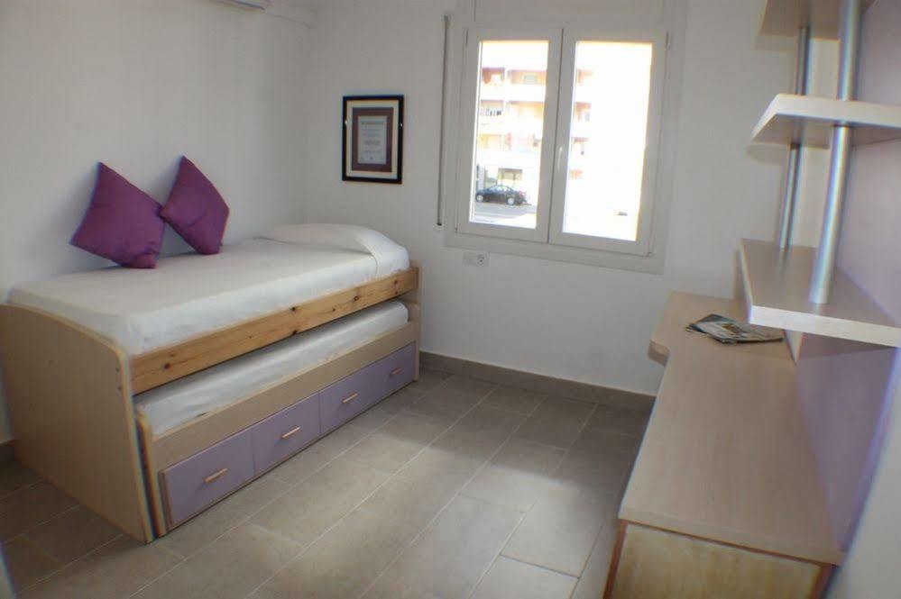Agi Acacias Apartment Roses