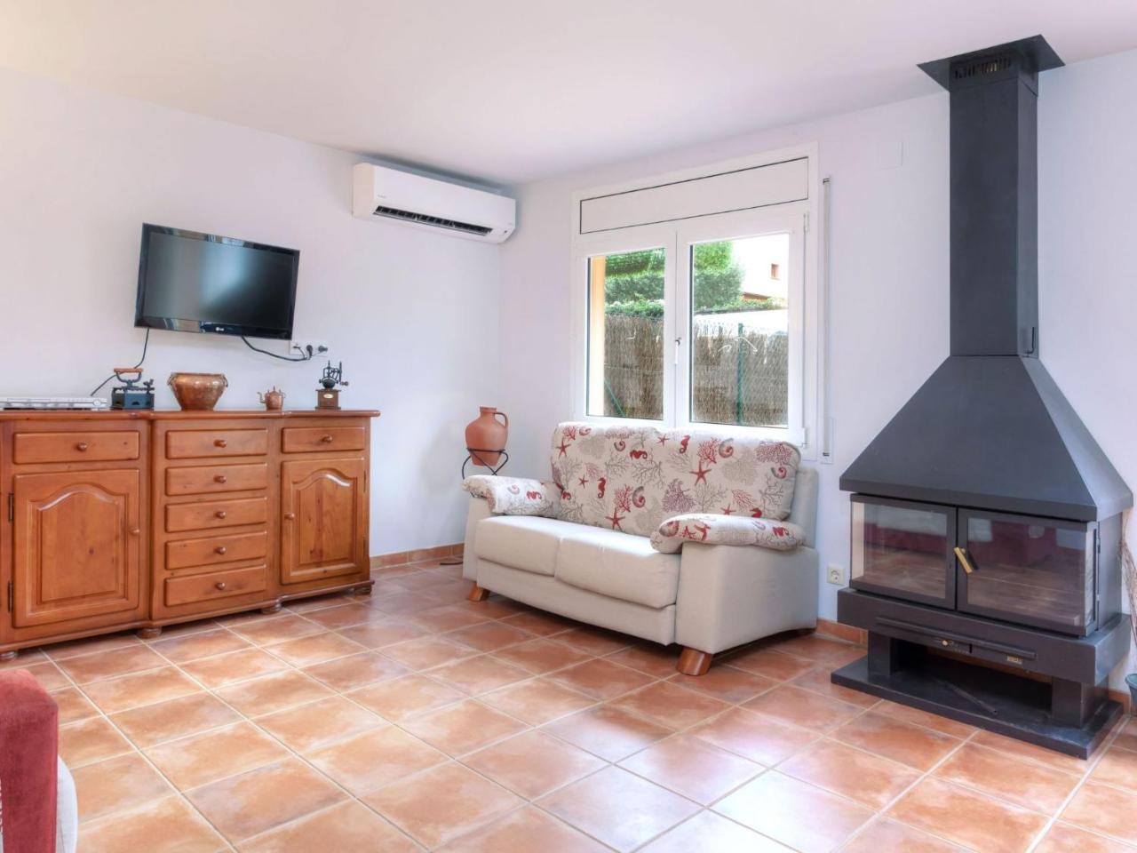 Holiday Chari Holiday home Montras