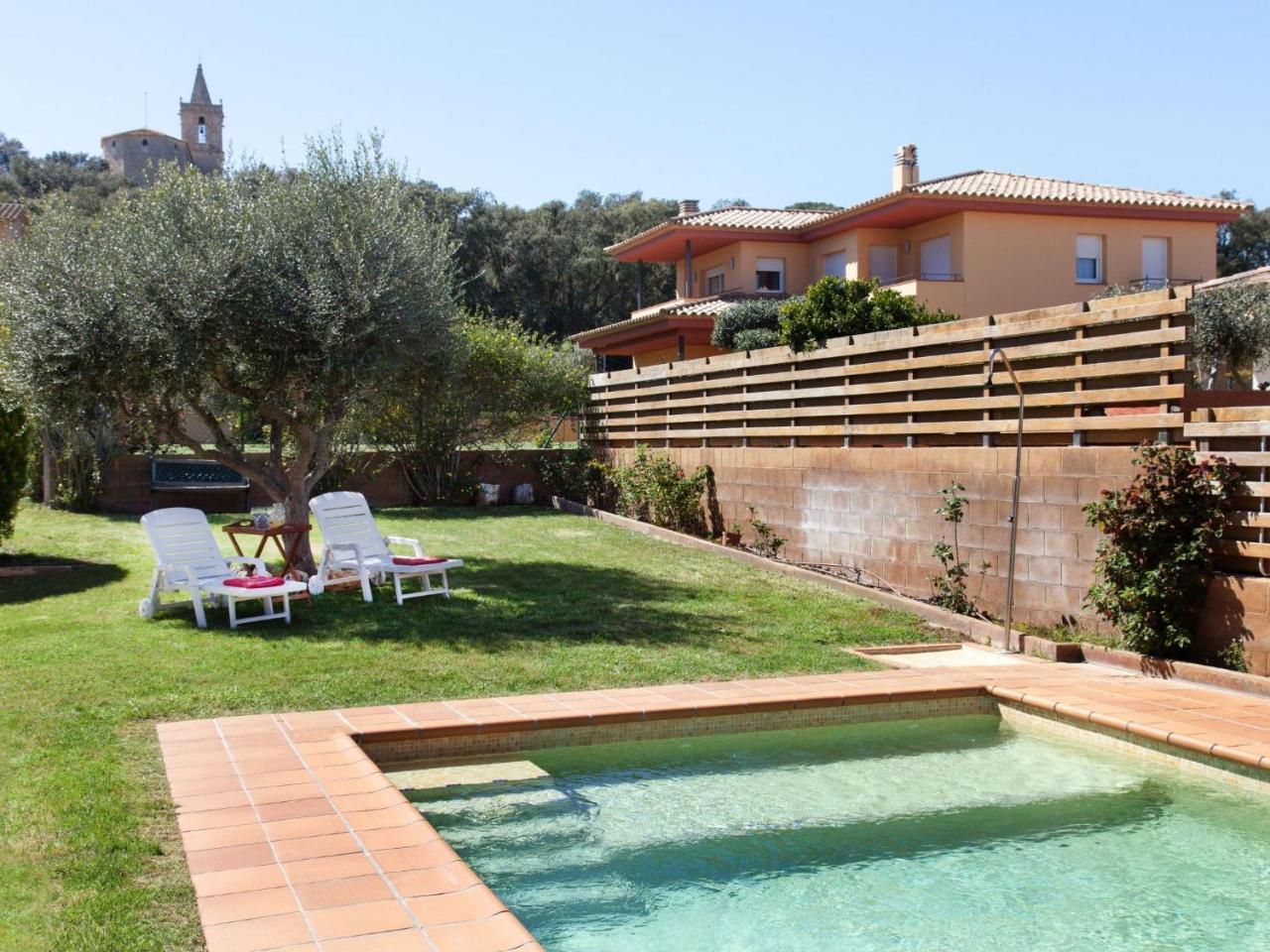 Holiday Chari Holiday home Montras