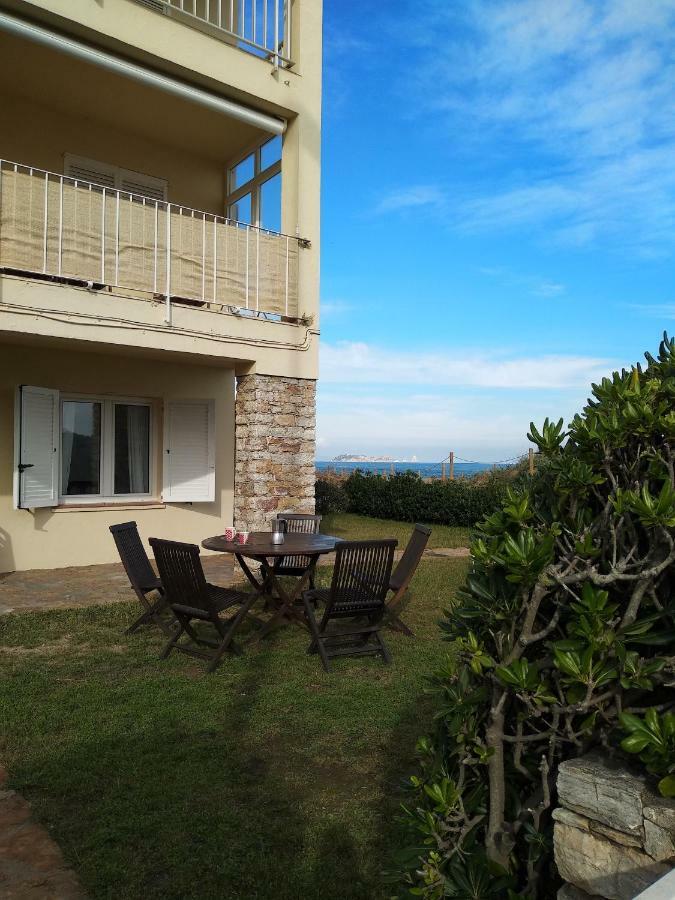Apartment Sea Front In Platja With Terrace And Parking
