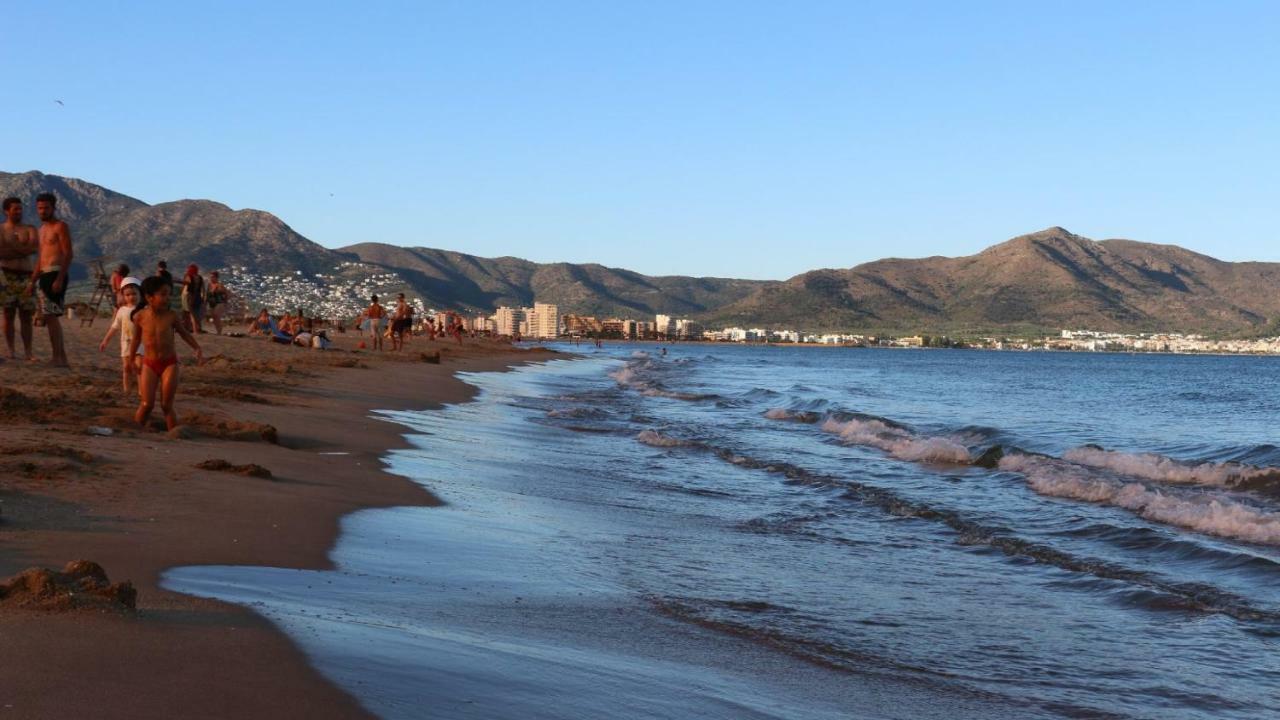 Unsejouraempuriabrava-terrasse-vue -clime- Wifi Parking *