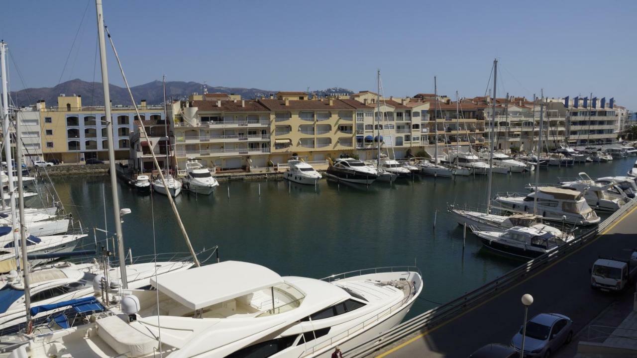 Nautic Empuriabrava * Castellón de Ampurias
