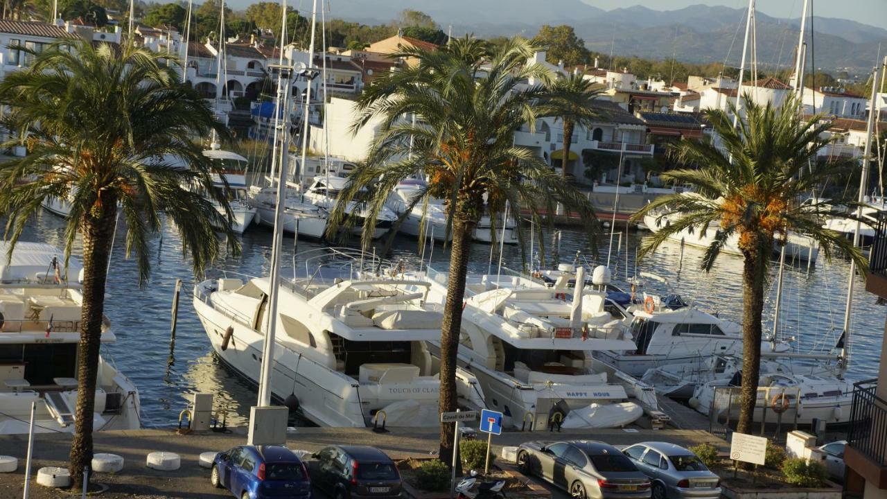Nautic Empuriabrava * Castellón de Ampurias