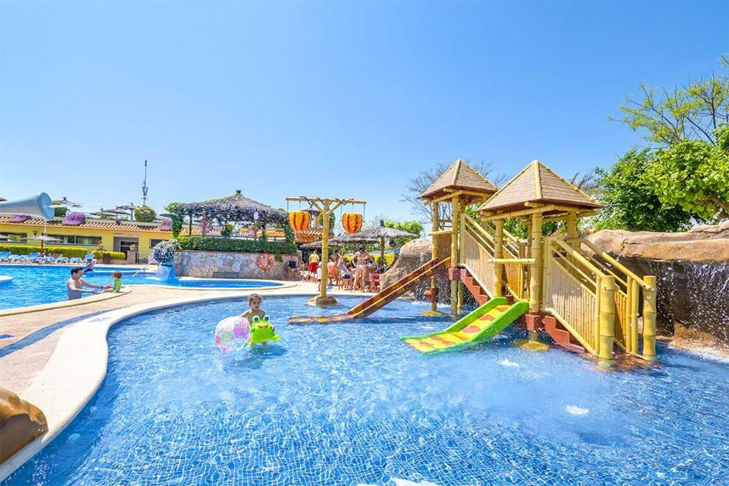 Camping La Masia 5*