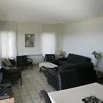 Lloret De Mar -Villa Sleeps 9 With Pool , Seaview, Wifi, Streamingservices