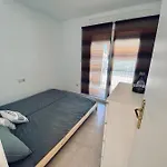 Alojamiento entero con jardín privado
