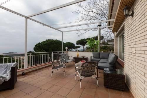-villa Sleeps 9 With Pool , Seaview, Wifi, Streamingservices Villa Lloret de Mar