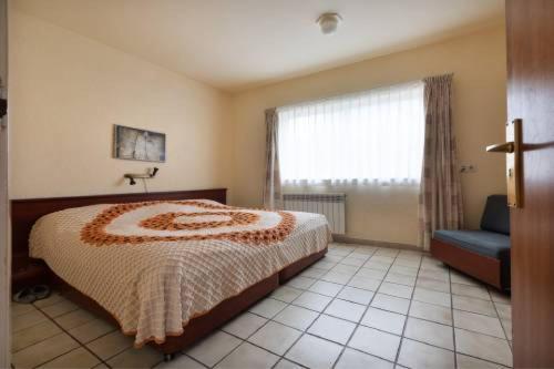 -villa Sleeps 9 With Pool , Seaview, Wifi, Streamingservices *