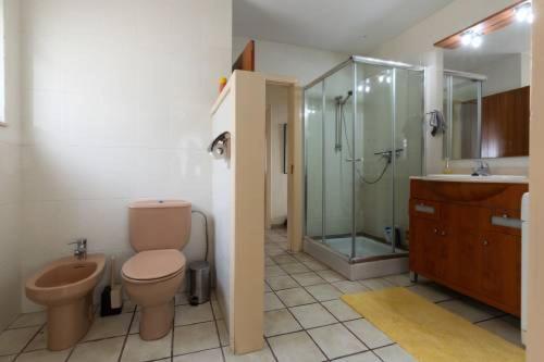 -villa Sleeps 9 With Pool , Seaview, Wifi, Streamingservices Villa