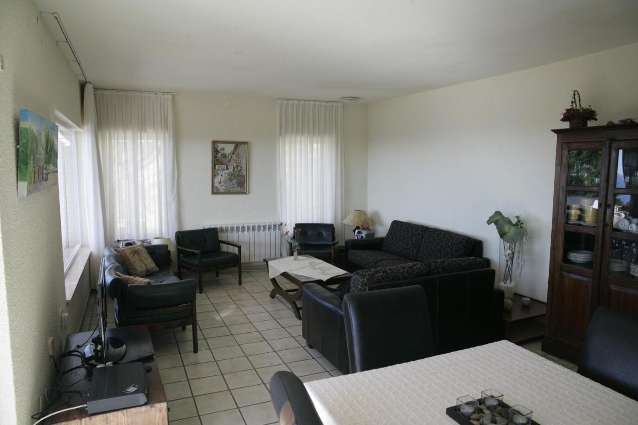 Villa -villa Sleeps 9 With Pool , Seaview, Wifi, Streamingservices Lloret de Mar
